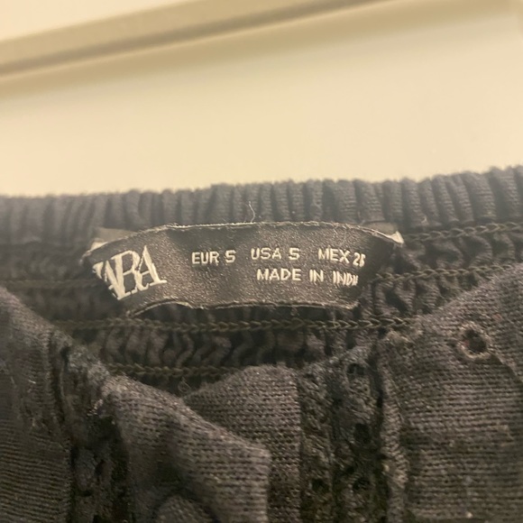 Zara eyelet crop top - Picture 3 of 4